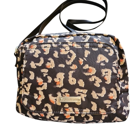Storksak Leopard Mini Fix On-the-Go Clutch Diaper Bag - Picture 5 of 6